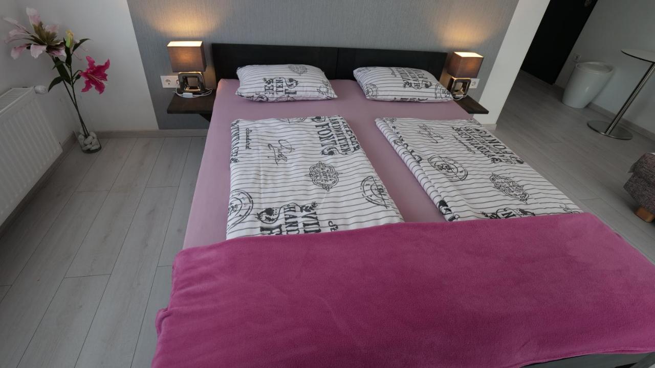 Anna Villa Fuered Boutique Rooms Balatonfured Luaran gambar