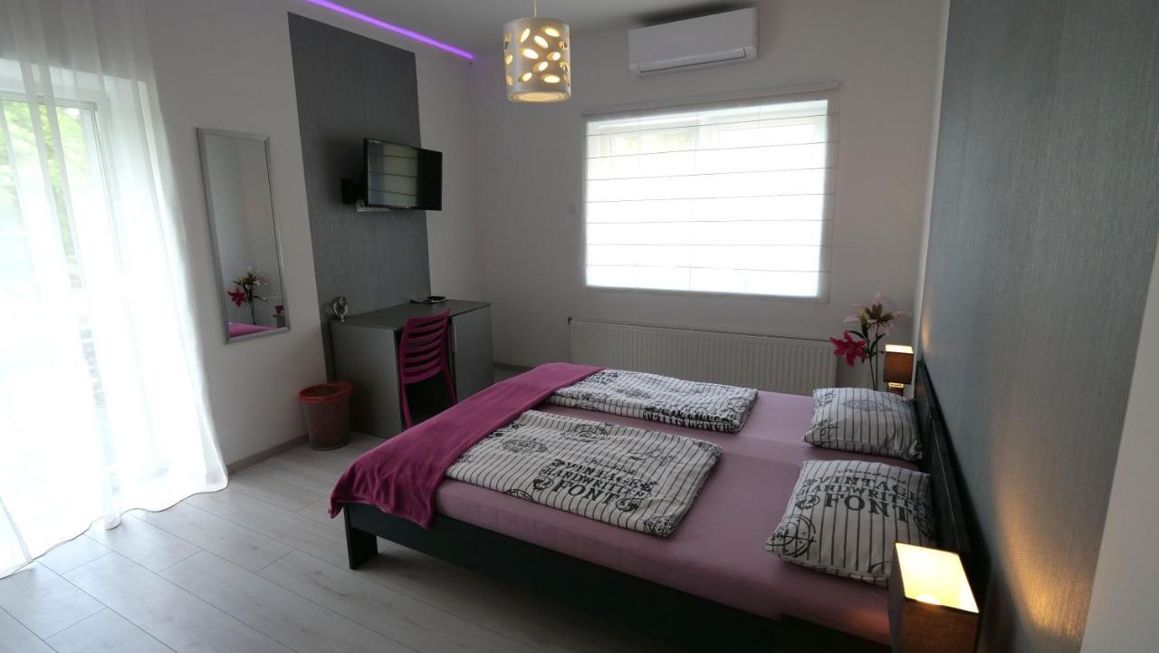 Anna Villa Fuered Boutique Rooms Balatonfured Luaran gambar