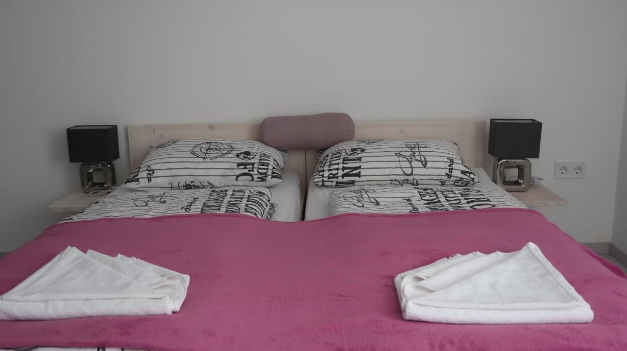 Anna Villa Fuered Boutique Rooms Balatonfured Luaran gambar