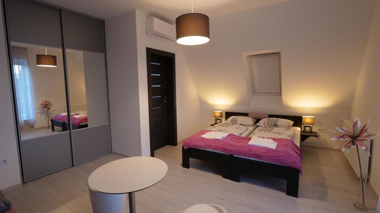 Anna Villa Fuered Boutique Rooms Balatonfured Luaran gambar