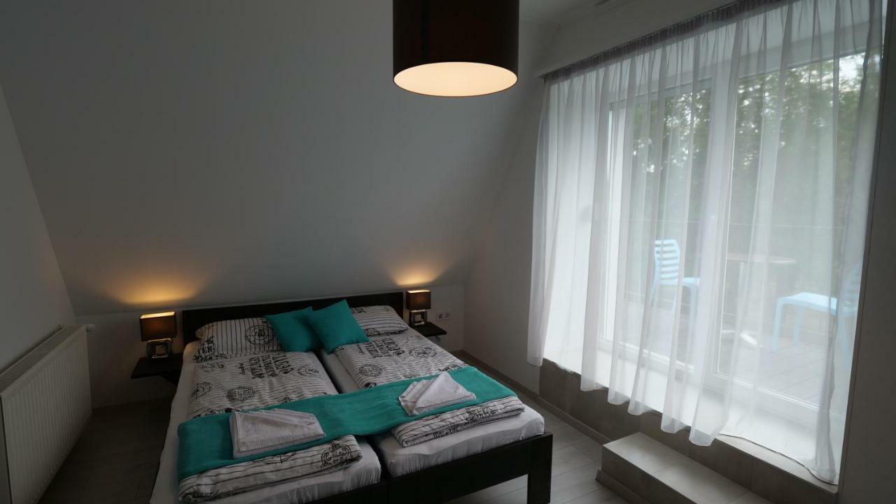 Anna Villa Fuered Boutique Rooms Balatonfured Luaran gambar
