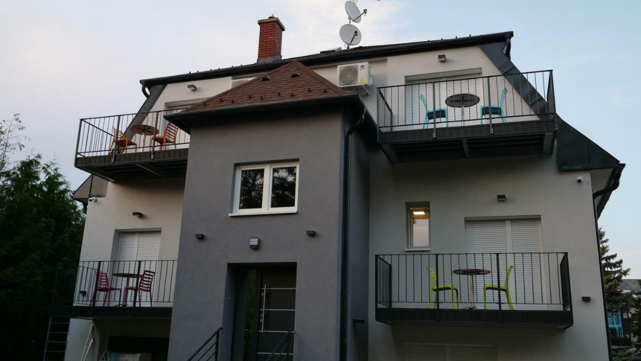 Anna Villa Fuered Boutique Rooms Balatonfured Luaran gambar